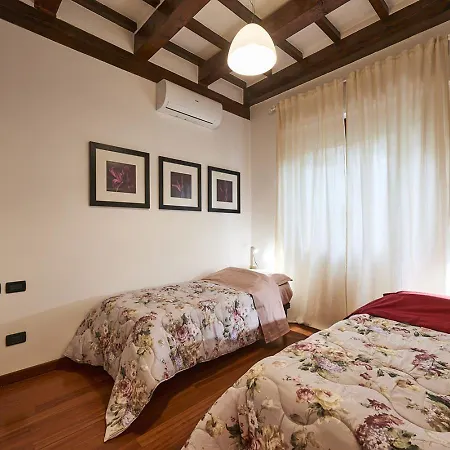 Vill'etta, The Artist's Firenze