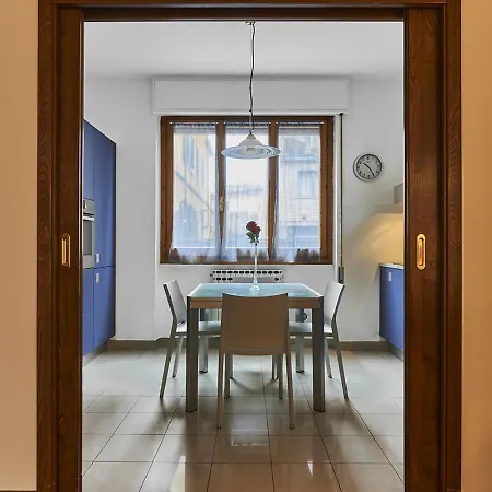 Apartment Vill'etta, The Artist's *